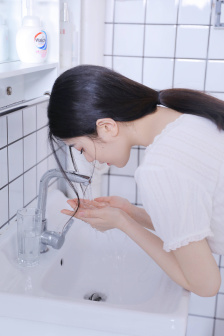 忽而今夏